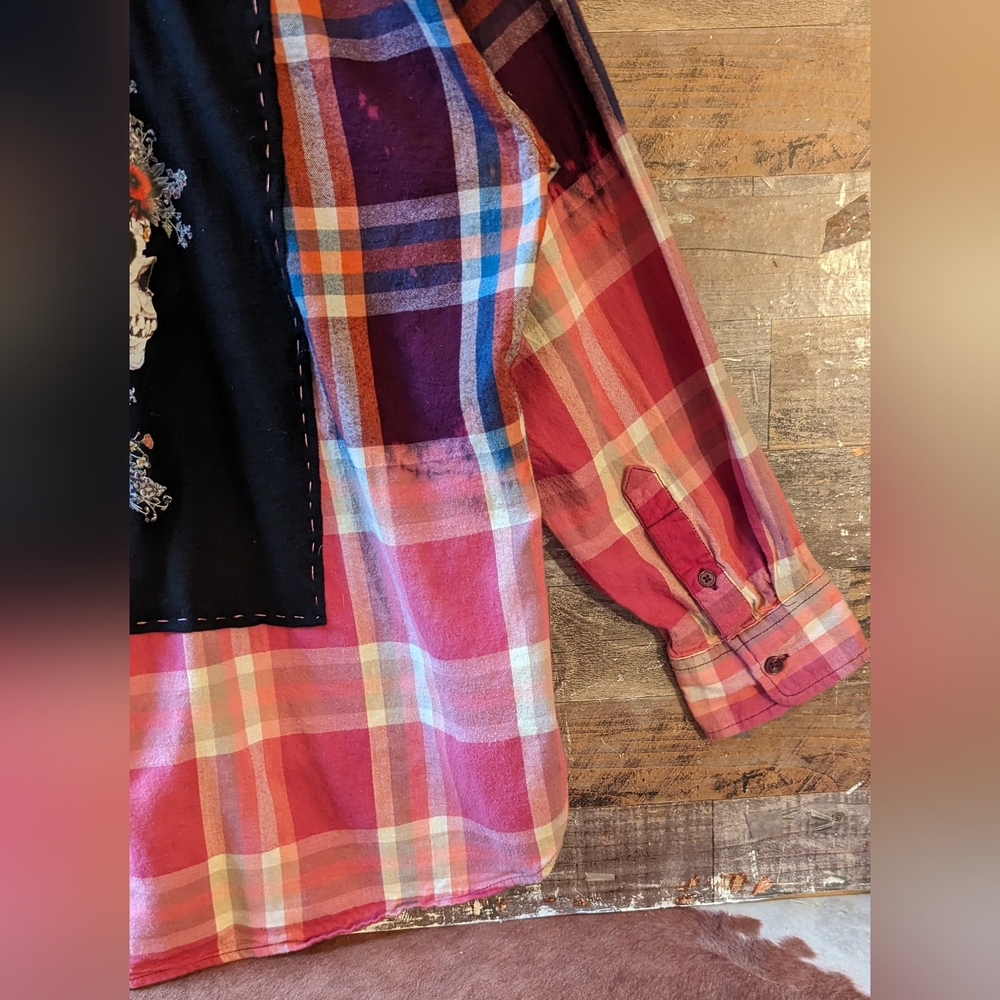 Sale! New Upcycled Handcrafted Dip Dyed Bleached Flannel Shirt With Floral Skull - Picture 5 of 16